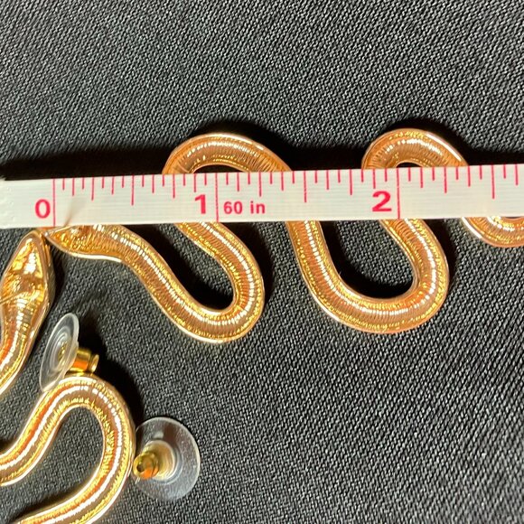 New Aldo Gold Toned Black Onyx Gemstone Eyed Coiled Snake Earrings (0.8oz total) - Picture 4 of 6